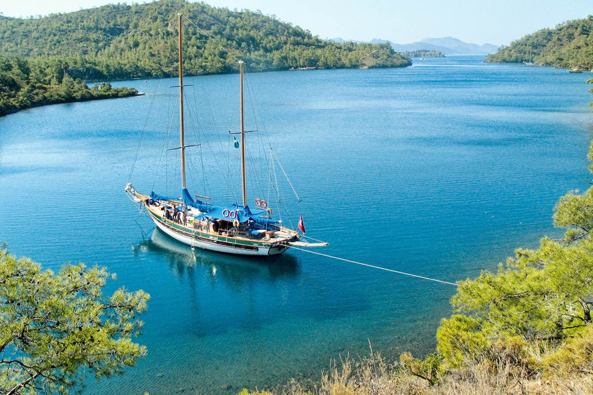 blue yacht marmaris